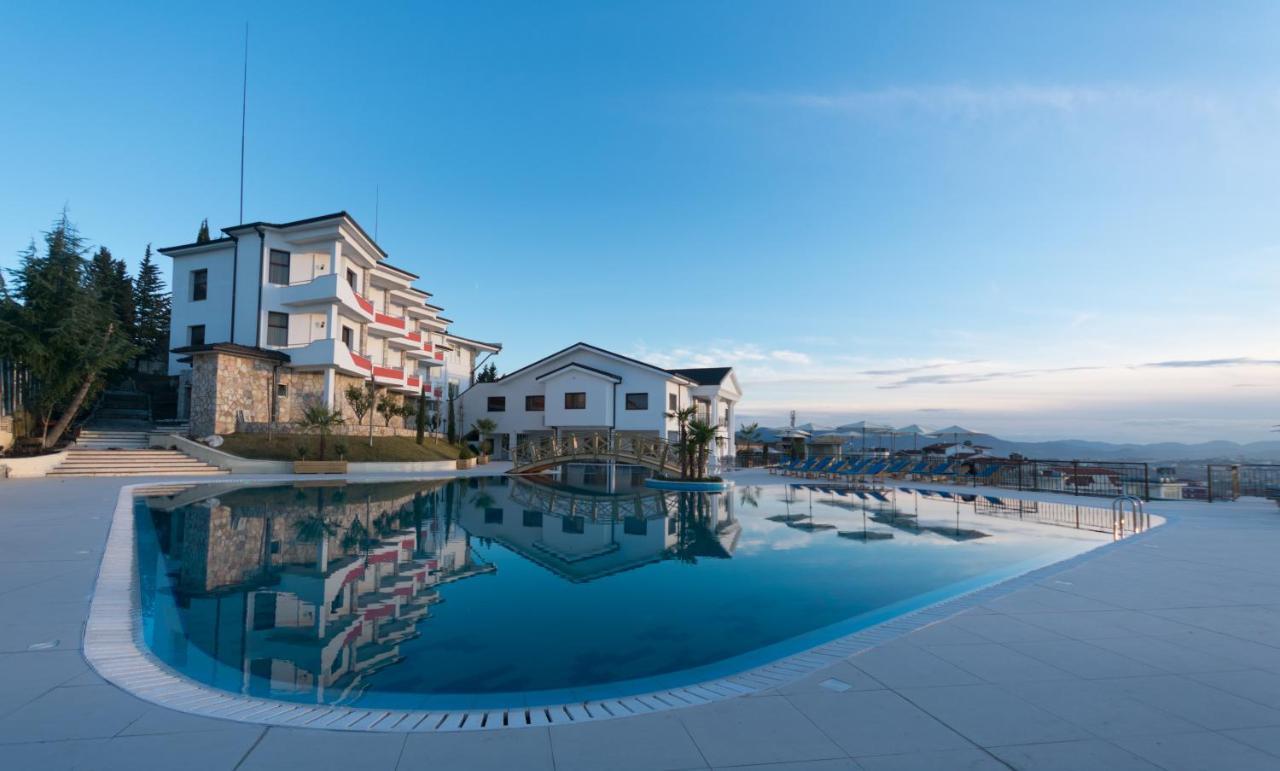 Chateau Linza Resort Тирана Экстерьер фото